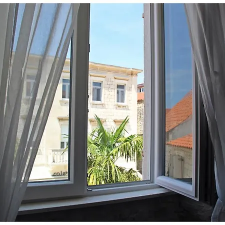 Guest house Tragurion 3*