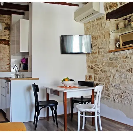 Guest house Tragurion