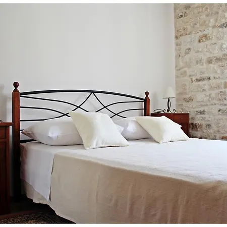 Guest house Tragurion