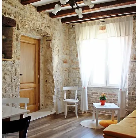 Guest house Tragurion 3*